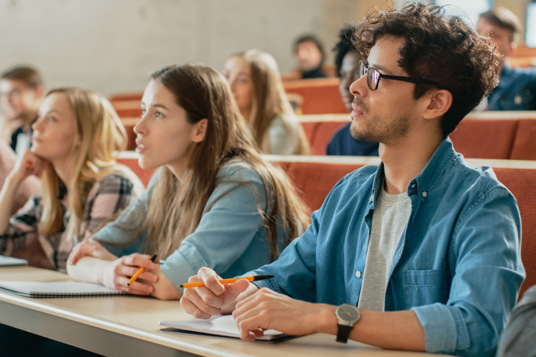 Поступление в вуз и колледж в 2026 году: новые правила приема и изменения