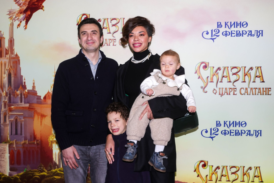 Алексей Гаврилов и его супруга Катерина Кейру с детьми