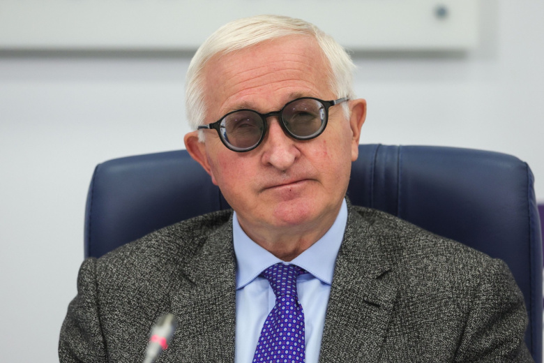 Александр Шохин