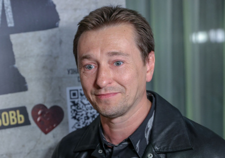 Безруков открестился от «коварных замыслов по захвату» Школы-студии МХАТ