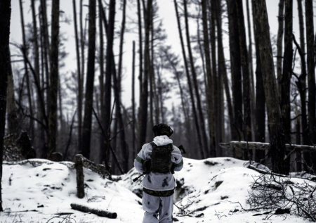 В Совфеде озвучили возможную причину смены переговорной площадки по Украине