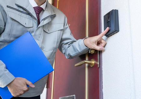 Юрист ответил, чем грозит проживание по месту пребывания без регистрации