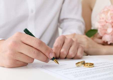 Юрист объяснила, почему стоит заключать брачный договор