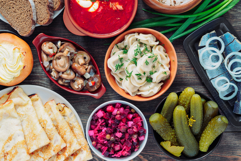 Начинки для масленичных блинов — вариации от классики до экспериментов