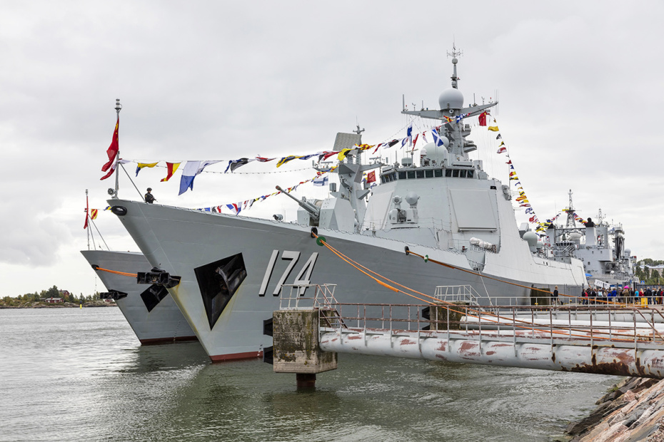 Эскадренные миноносцы типа 052D ВМС Китая