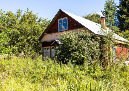 Россиянам напомнили о штрафах за заброшенные участки