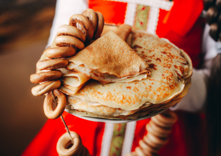 Раскрыто, можно ли православным христианам пить алкоголь на Масленицу