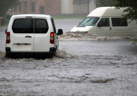 Спасение жителей затопленных улиц Аланьи попало на видео