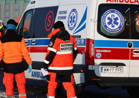 Поезд проехал по упавшей на рельсы пенсионерке