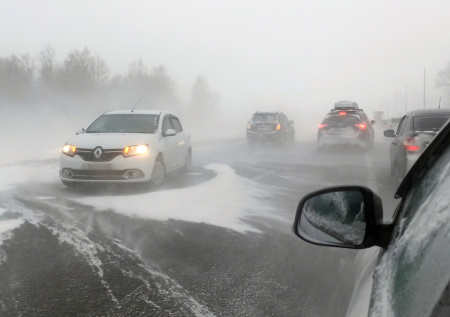 Метель парализовала участок трассы М-5