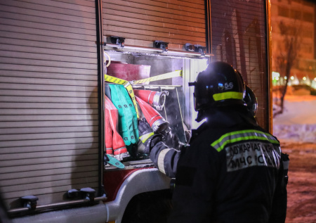 Три человека сгорели заживо при пожаре в частном доме