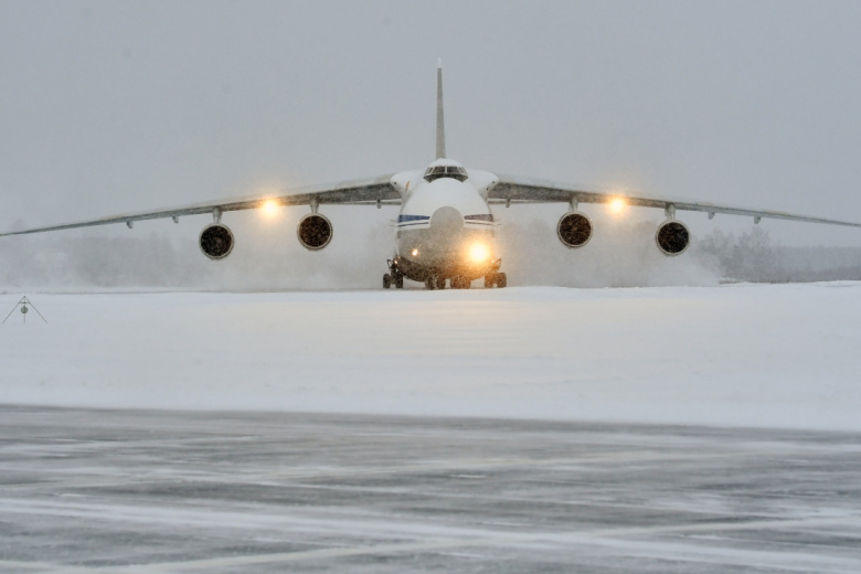 Самолет Ан-124 МО РФ