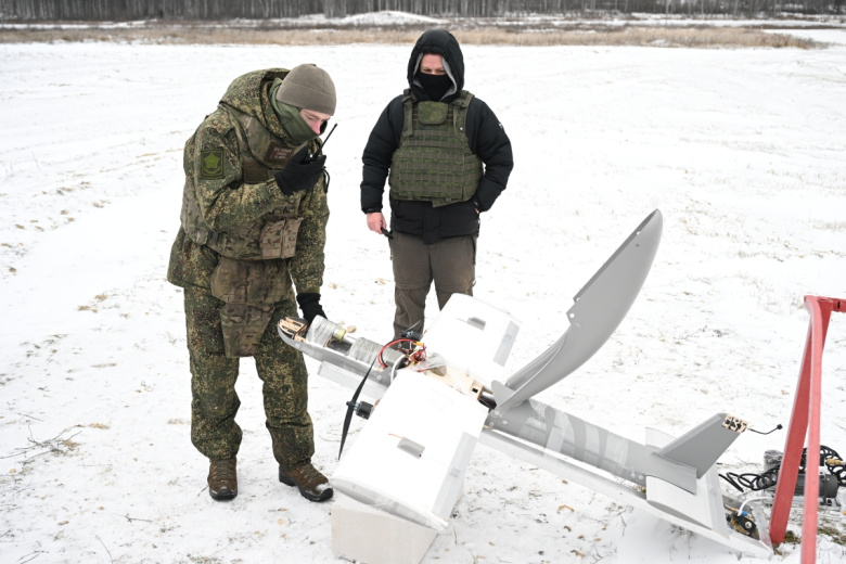 Подготовка к запуску ударного беспилотника типа «Молния»