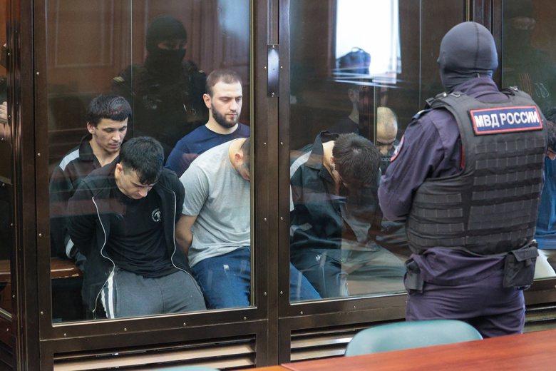 Обвиняемые перед началом заседания Второго Западного окружного военного суда по рассмотрению по существу уголовного дела о теракте в концертном зале «Крокус Сити Холл» в Апелляционном корпусе Московского городского суда