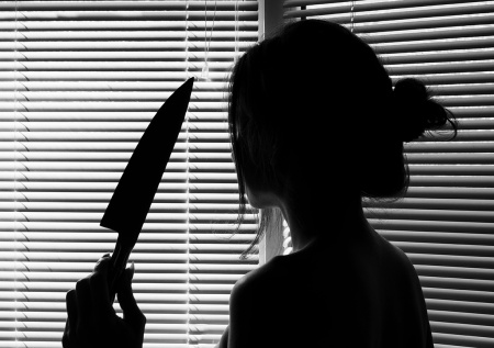 Россиянка «подарила» сожителю на День влюбленных ножевое