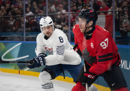 Сборная Канады разгромила заменившую Россию на Олимпиаде команду