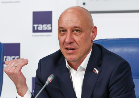 Майданов вступился за помогающую фронту и бойцам СВО Долину