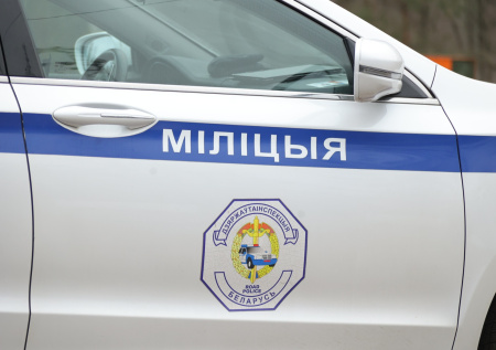 Белорусская милиция задержала трех напавших на дом под Минском иностранцев