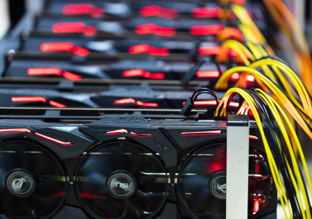 Россиянин наворовал электричества на 6 млн рублей ради майнинга