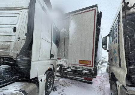 Авария с фурами парализовала участок трассы М-4 «Дон» под Тулой