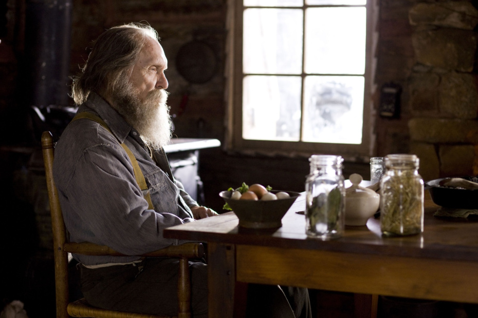 Роберт Дюваль в роли Феликса Буша.