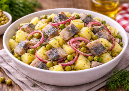 4 ингредиента — и «Селедочный хит» готов: полезный салат, которым хочется объедаться