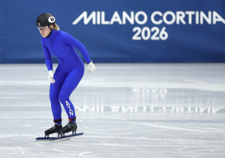 Шорт-трекистка Крылова упала в шаге от финала Олимпиады