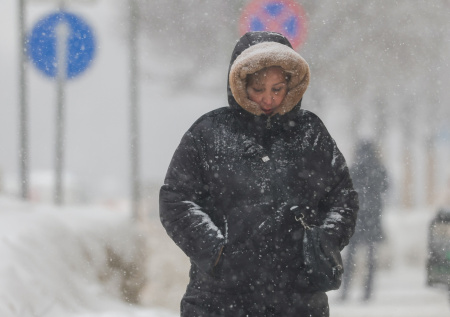 Слабый снегопад и дубак до -15? Погода в Москве в начале марта: чего ждать
