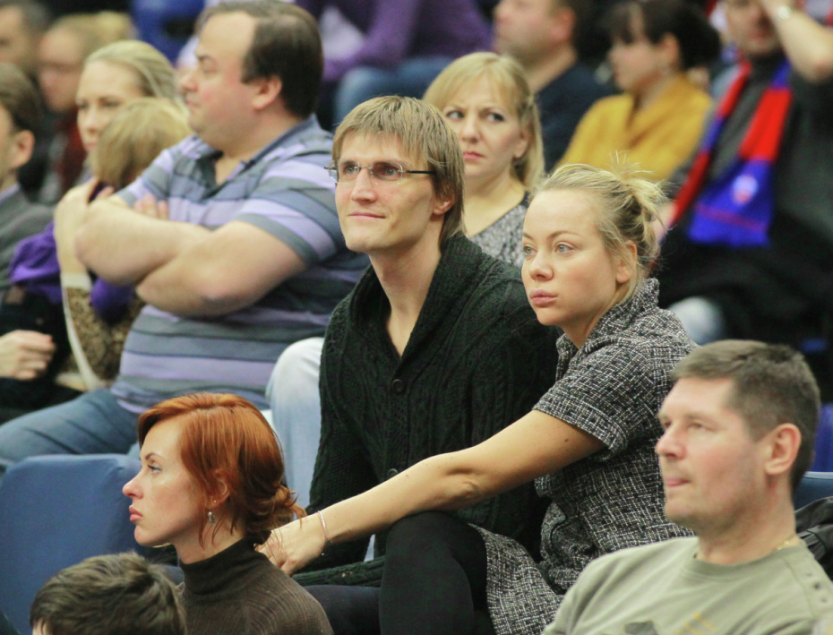 Баскетболист Андрей Кириленко с супругой Марией, 2011 год