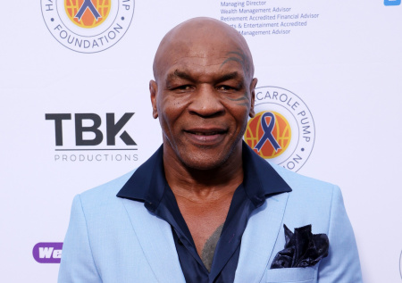 Стали известны дата и место поединка Тайсона против Мейвезера