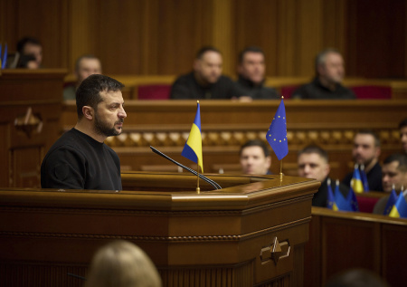 Экс-нардеп ответил на слухи о готовящемся роспуске правительства Украины