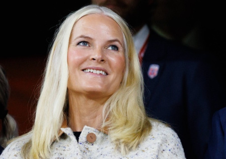 Кронпринцессу Норвегии могут «разжаловать» из-за связей с Эпштейном