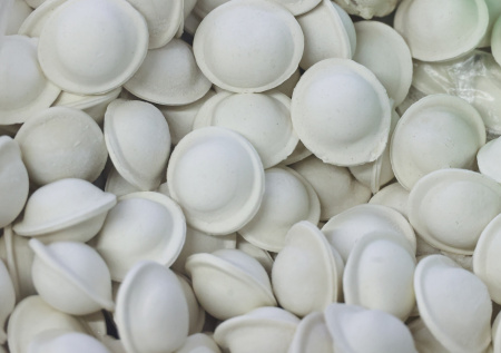 Популярная сеть магазинов проведет расследование отравления пельменями