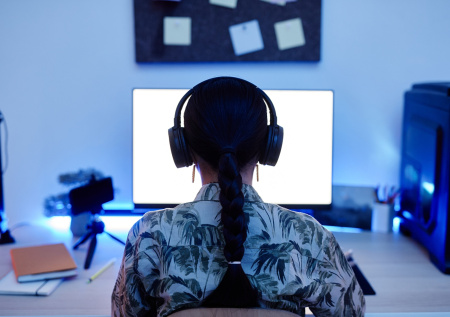 Сбой бьюти-фильтра на стриме лишил блогершу 140 тыс. подписчиков