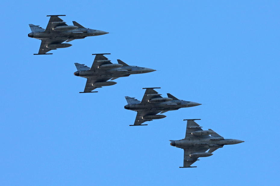 Истребители Saab JAS 39 Gripen
