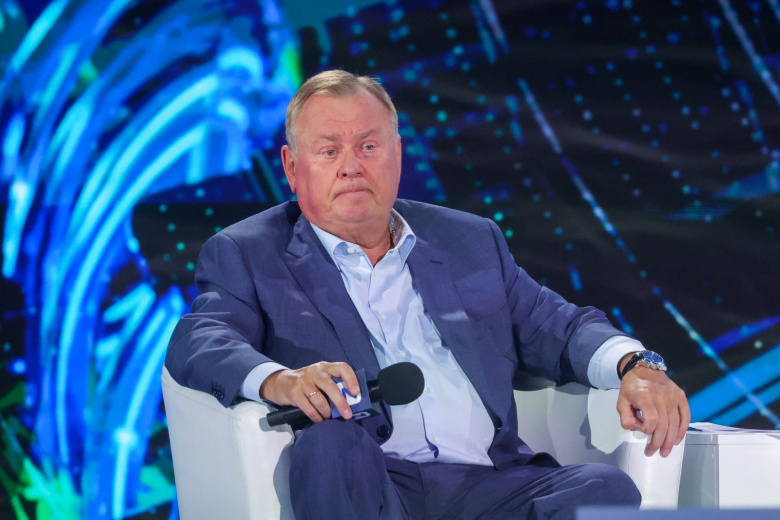 Андрей Костин