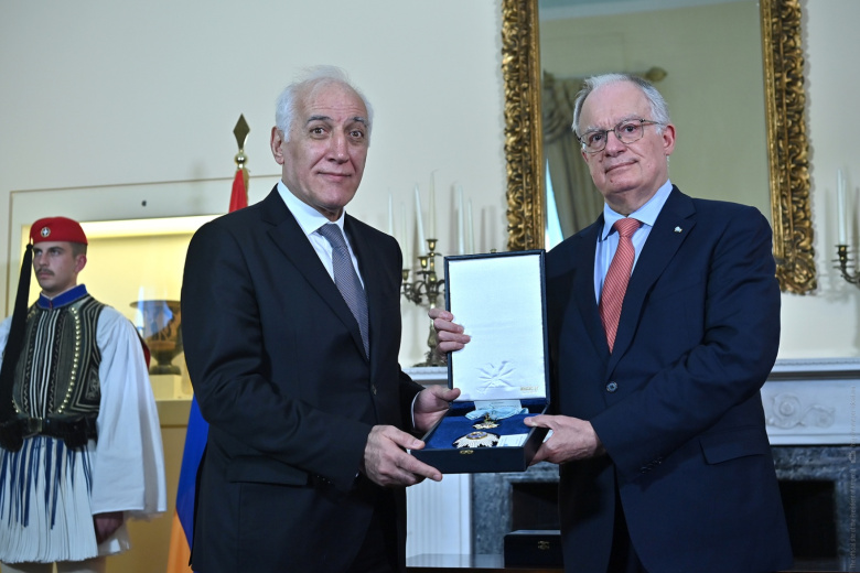 Ваагн Хачатурян и Константинос Тасулас