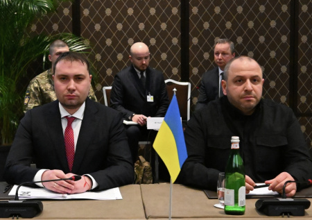 На Западе заметили явный признак отчуждение Киева от Вашингтона