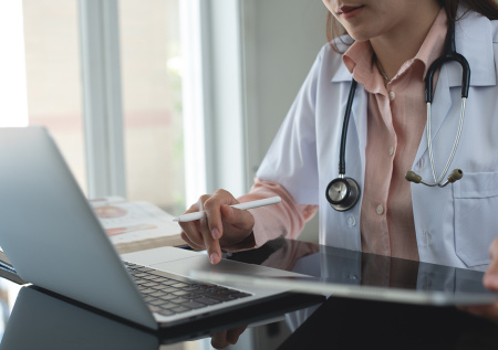 Врач назвал неочевидную причину повышенного риска рака