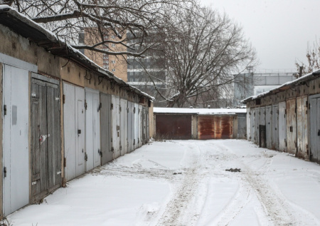 Юрист ответил, стоит ли продлевать гаражную амнистию