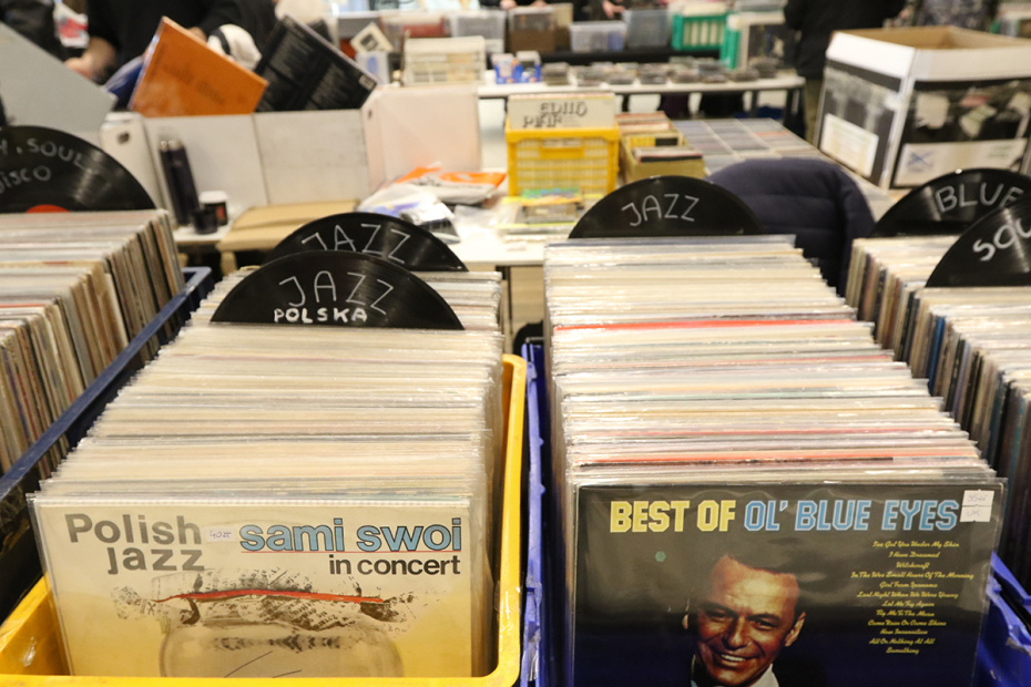 Пластинки и винил: коллекционеры, барахолки, аукционы