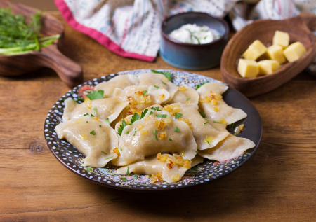 Традиционные русские вареники — лепим как в старину: лучшее тесто и начинка