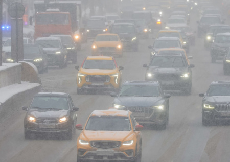 Снежный циклон «Валли» обрушился на Москву