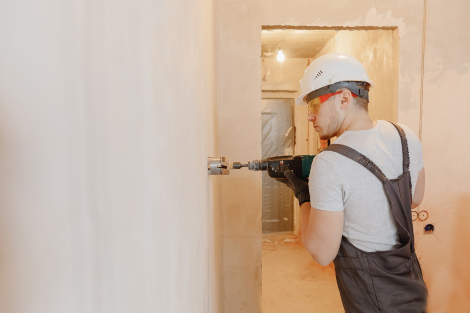 Замена проводки в хрущевке: с чего начать, сколько стоит и как не сгореть