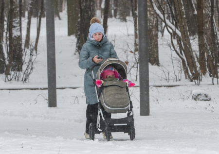 Назван возраст, в котором россиянки рожают первого ребенка