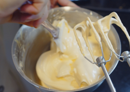 Постный майонез по-домашнему: вода, масло и крахмал — никаких яиц и молока