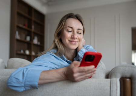 Как первой написать мужчине и не выглядеть навязчивой: женские секреты