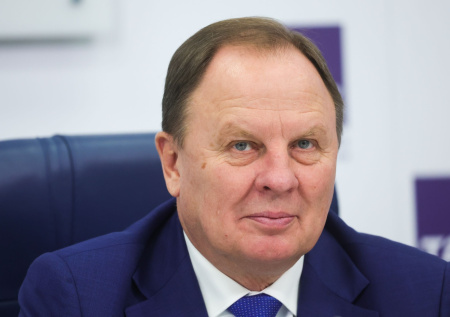 Генерал ответил, почему таинственный самолет США смог пересечь границу РФ