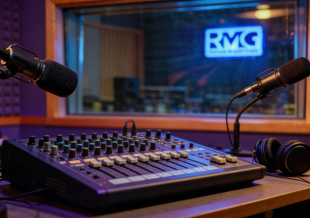 «Русская Медиагруппа» начала использовать ИИ для выплат гонораров авторам