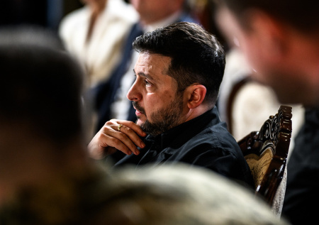 Зеленского обвинили в торговле людьми через Эпштейна